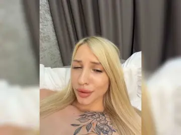 Bongacams Sex Chat of EwaBrown