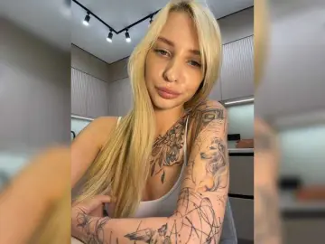 Bongacams Sex Chat of EwaBrown