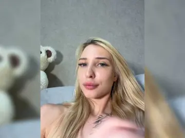 Bongacams Live Sex Cam of EwaBrown