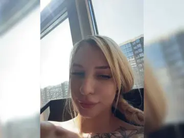 Bongacams Live Sex Cam of EwaBrown