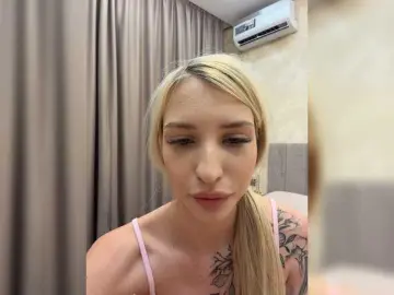Bongacams Best Webcam of EwaBrown