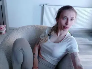 Bongacams Watch Live Sex Cams of DiddySweet1