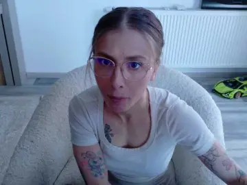 Bongacams Adult Webcam of DiddySweet1