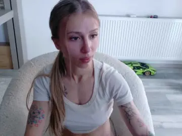 Bongacams Adult Webcams of DiddySweet1