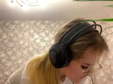 Bongacams Sex Cam of LaceyCockrell