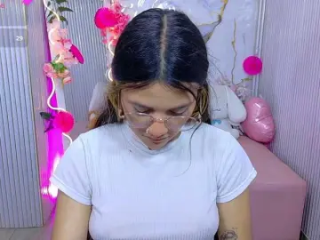 Bongacams Live Sex Cam of Chiara-tay