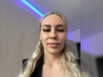 Bongacams Nude Webcam of Lovensesgirl