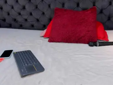 Bongacams Watch Live Sex Cams of twomilkyway