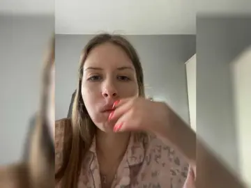 Bongacams Best live sex cam show of Luxukisska