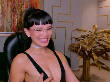 Bongacams Private Sex Chat of AgathaKondo1