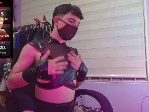 Cam4 Live Sex of petitegigant