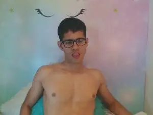 Cam4 Free Porn Cam of DaveBakers