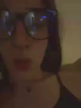 Cam4 Live Sex of emmy_femboy