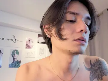 Cam4 Live Sex Cam of davoxer