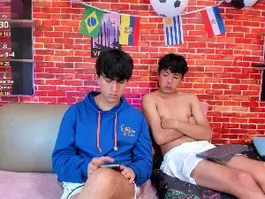 Cam4 Watch Live Sex Cams of Hoot_boyss_