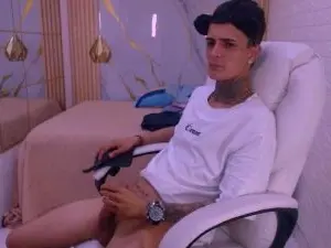 Cam4 Live Sex of benjamin_anthon