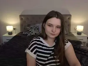 Cam4 Live Sex of MagicPeachh