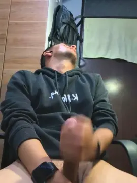 Cam4 Private Sex Chat of Esteban19PG
