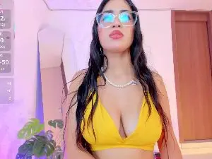 Cam4 Live Sex of bella_luxxe