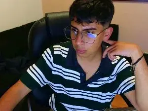 Cam4 Watch Live Sex Cams of xdarwin