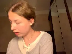 Cam4 Nude Webcam of BessieGreinke