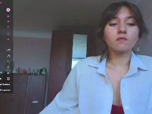 Cam4 Private Sex Chat of MiaLovelyOne