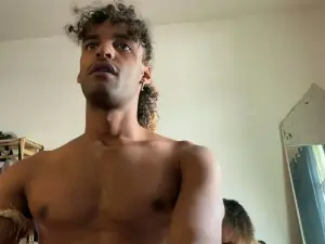 Cam4 Live Sex of gerson229