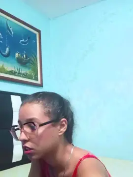 Cam4 Free Live Porn of carolhot2