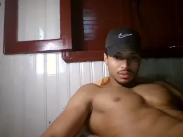 Cam4 Private Sex Chat of Tomtresor