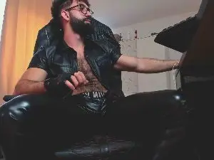 Cam4 Sex Chat of liamlordparty