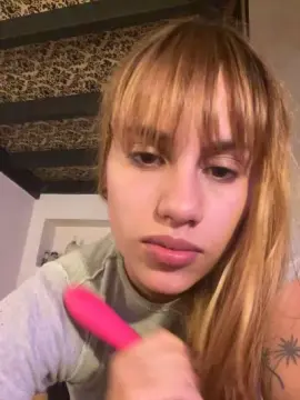 Cam4 Adult Webcam of saraangelafern1