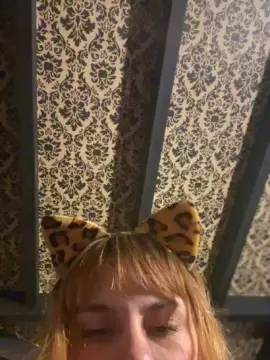 Cam4 Private Sex Chat of saraangelafern1