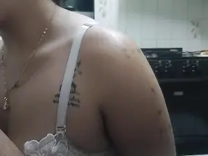 Cam4 Free Live Porn of ErosyMedusa