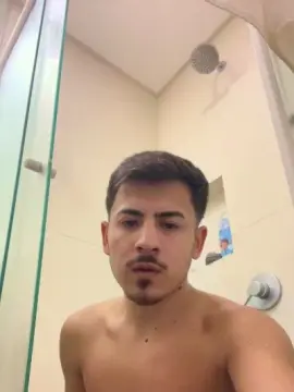 Cam4 Free Porn Cam of lrodrigues1