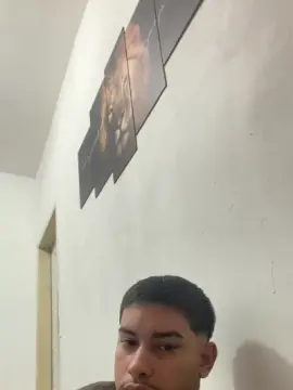 Cam4 Watch Live Sex Cams of hugo7084