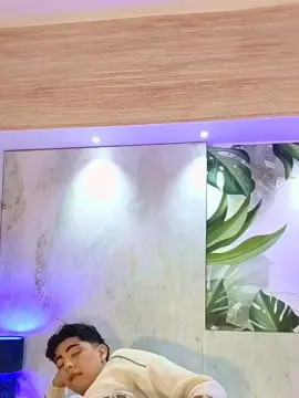 Cam4 Free Live Porn of Dominic_Jay