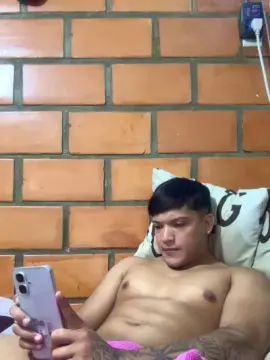 Cam4 Free Live Porn of FetichBxy