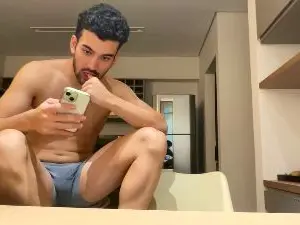 Cam4 Live Porn of Drgym18