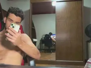 Cam4 Live Sex of Drgym18