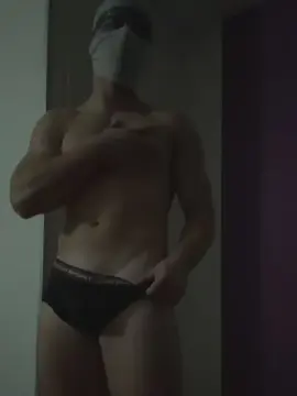 Cam4 Adult Webcam of Tombeurpro
