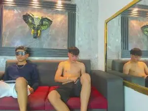 Cam4 Live Sex of tayler_blessed