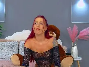 Cam4 Watch Live Sex Cams of CrystallRed