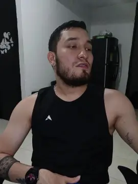 Cam4 Free Live Porn of _LIONEL_