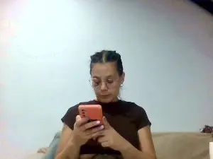 Cam4 Free Live Porn of Mardeoro69