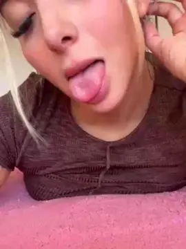 Cam4 Adult Video Chat of Loresofia