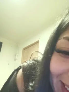 Cam4 Adult Video Chat of SpicyyyAmara