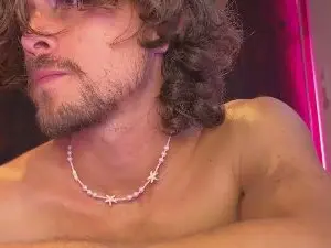 Cam4 Free Live Porn of MCKLISTER69