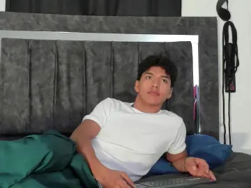 Cam4 Live Porn of Maximo_Khalil