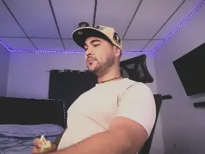 Cam4 Adult Webcams of Tommy_Sccot