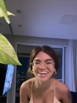 Cam4 Free Live Porn of NuriaB